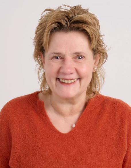 Dr.  Margret Zimmermann